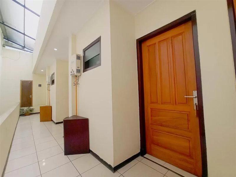 Hotel Palem 2 Syariah Malang Redpartner Экстерьер фото