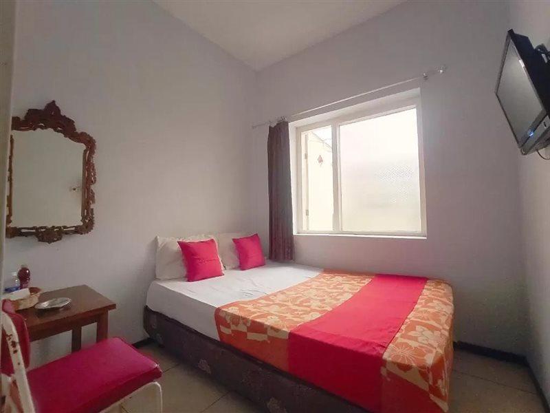 Hotel Palem 2 Syariah Malang Redpartner Экстерьер фото