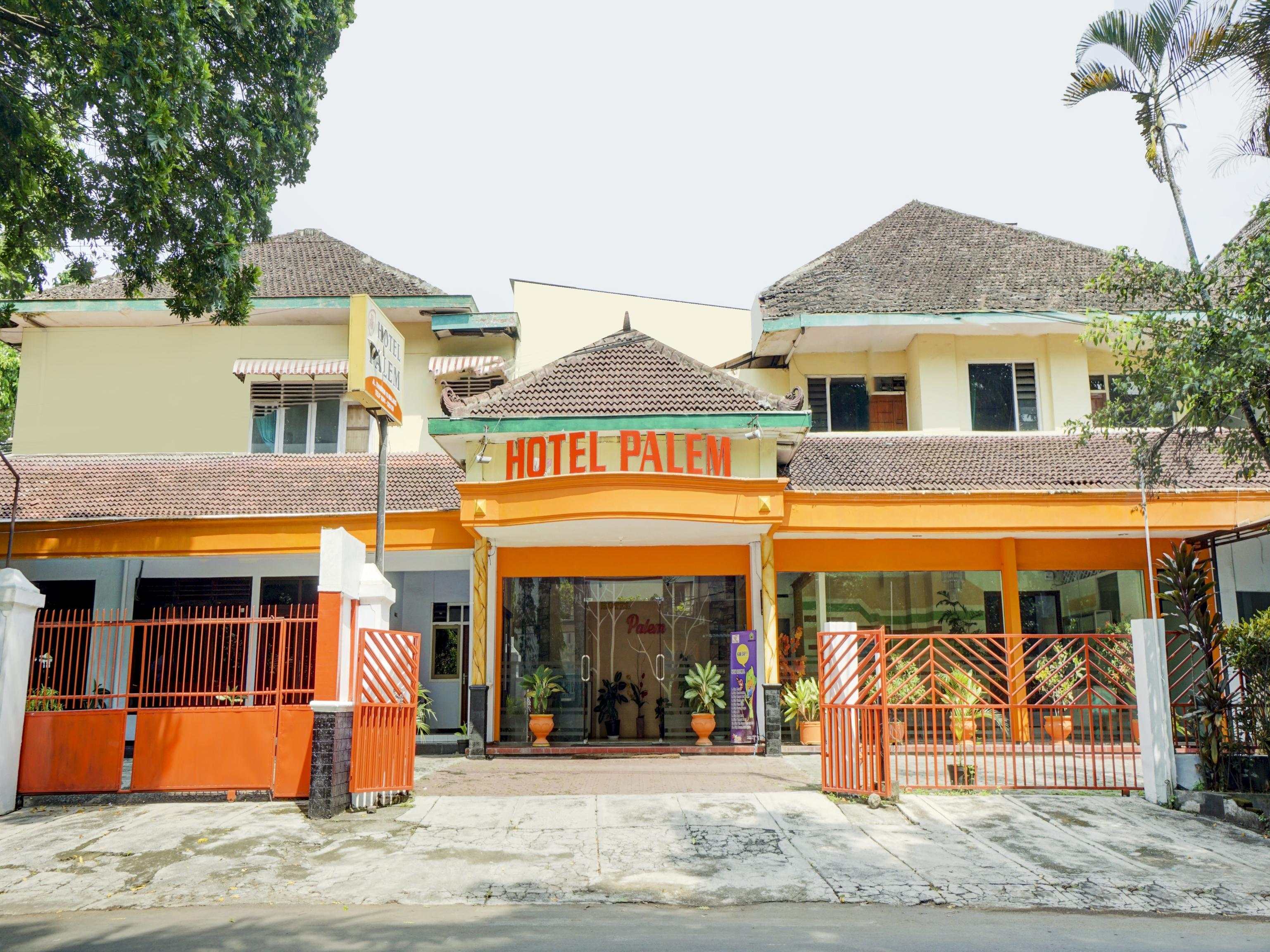Hotel Palem 2 Syariah Malang Redpartner Экстерьер фото
