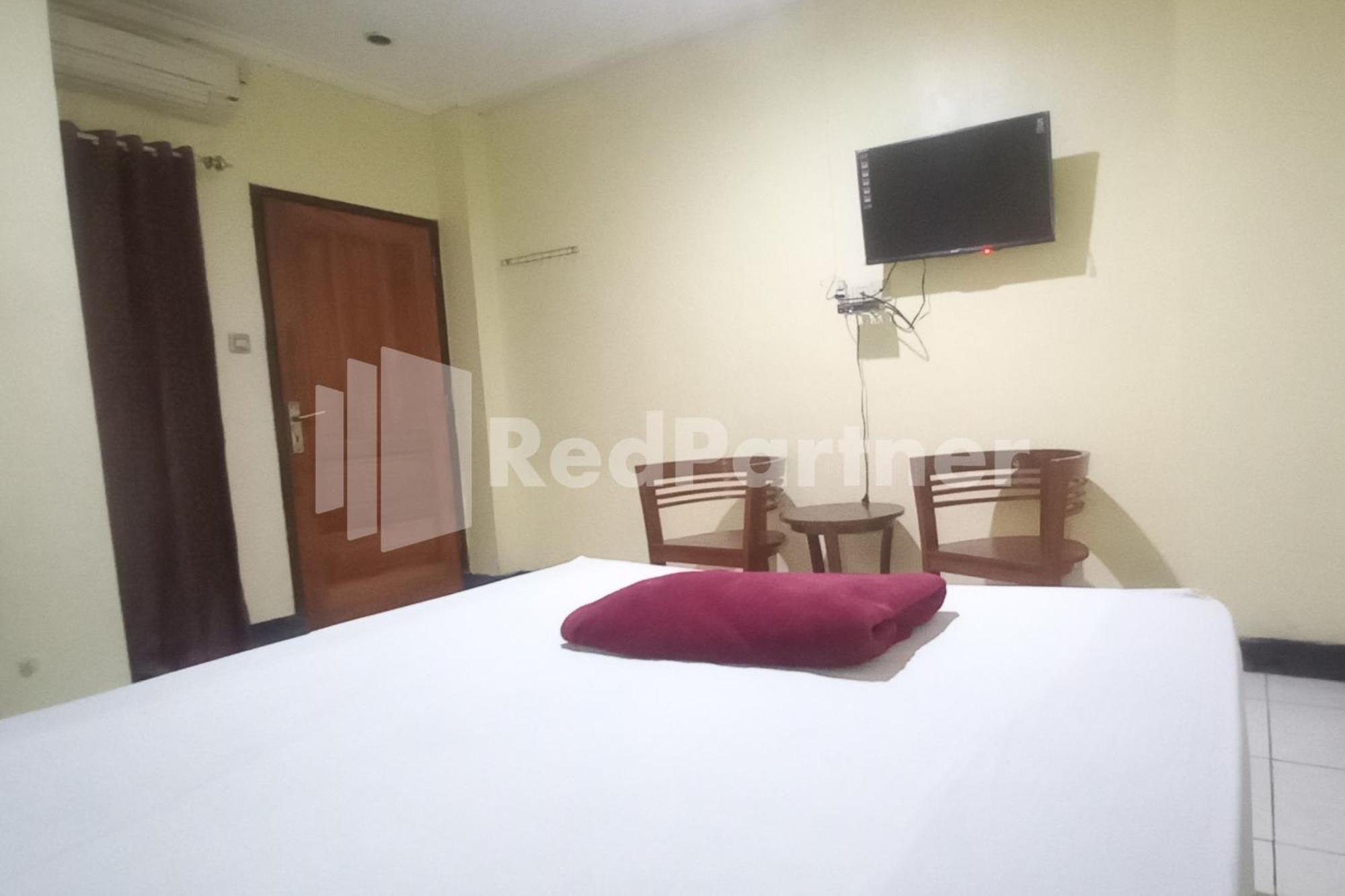 Hotel Palem 2 Syariah Malang Redpartner Экстерьер фото