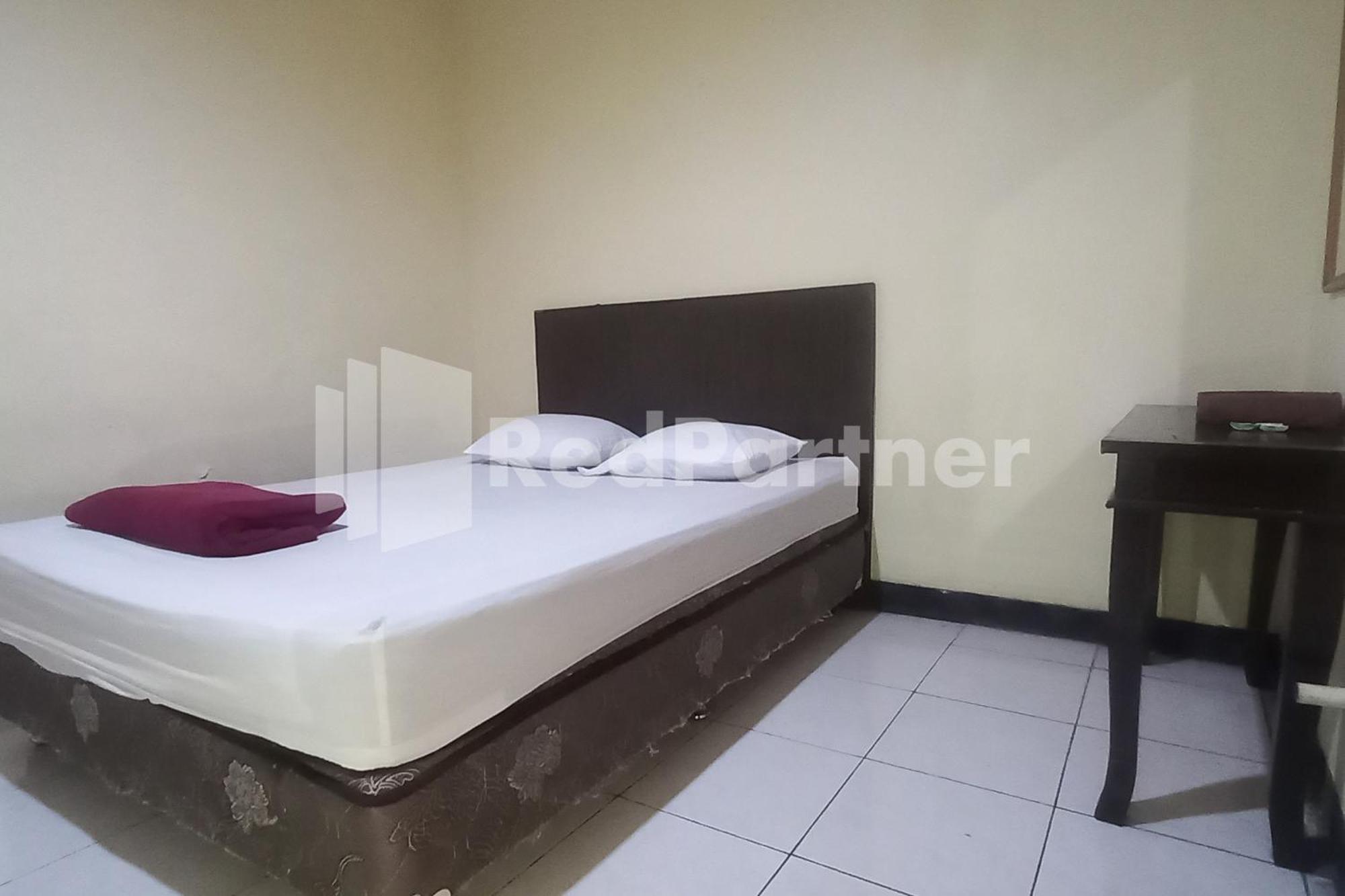 Hotel Palem 2 Syariah Malang Redpartner Экстерьер фото