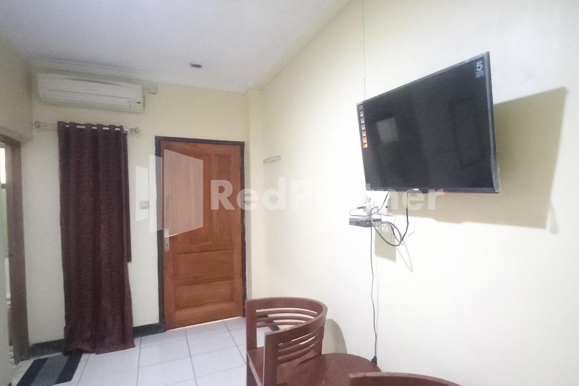 Hotel Palem 2 Syariah Malang Redpartner Экстерьер фото